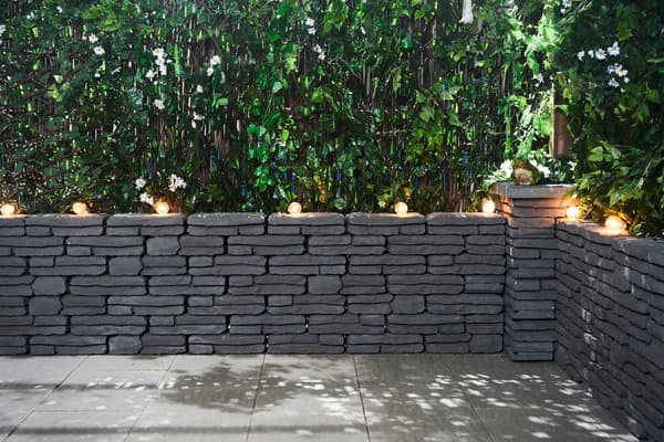 Loimumuurikivi musta