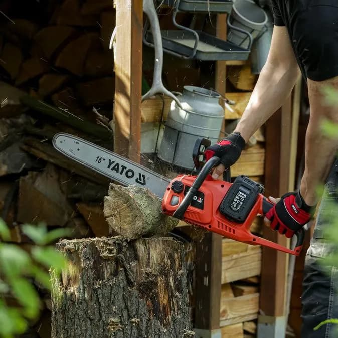 Yato Akkumoottorisaha 16" 2X18V runko 3