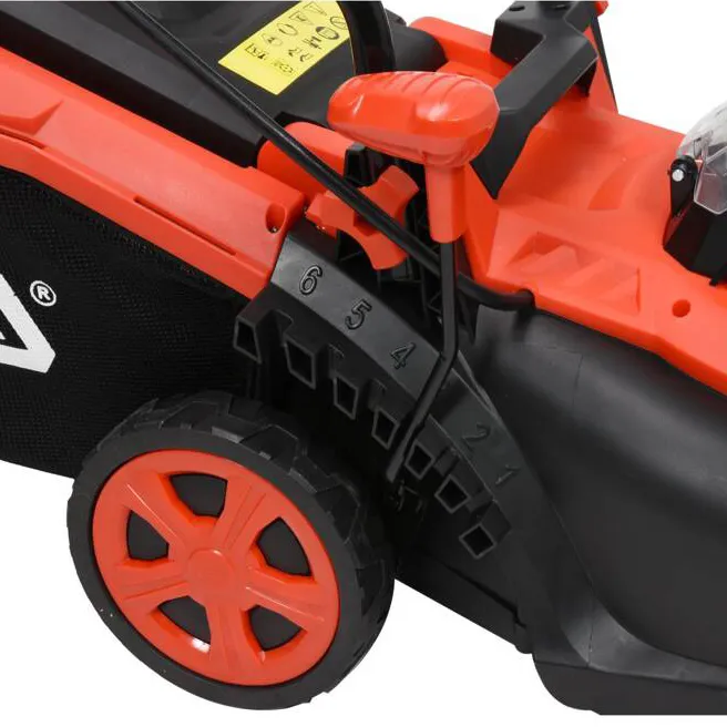 Yato Akkuruohonleikkuri 2 x 18V 34 cm + 2x4.0 Ah akku ja laturi 4