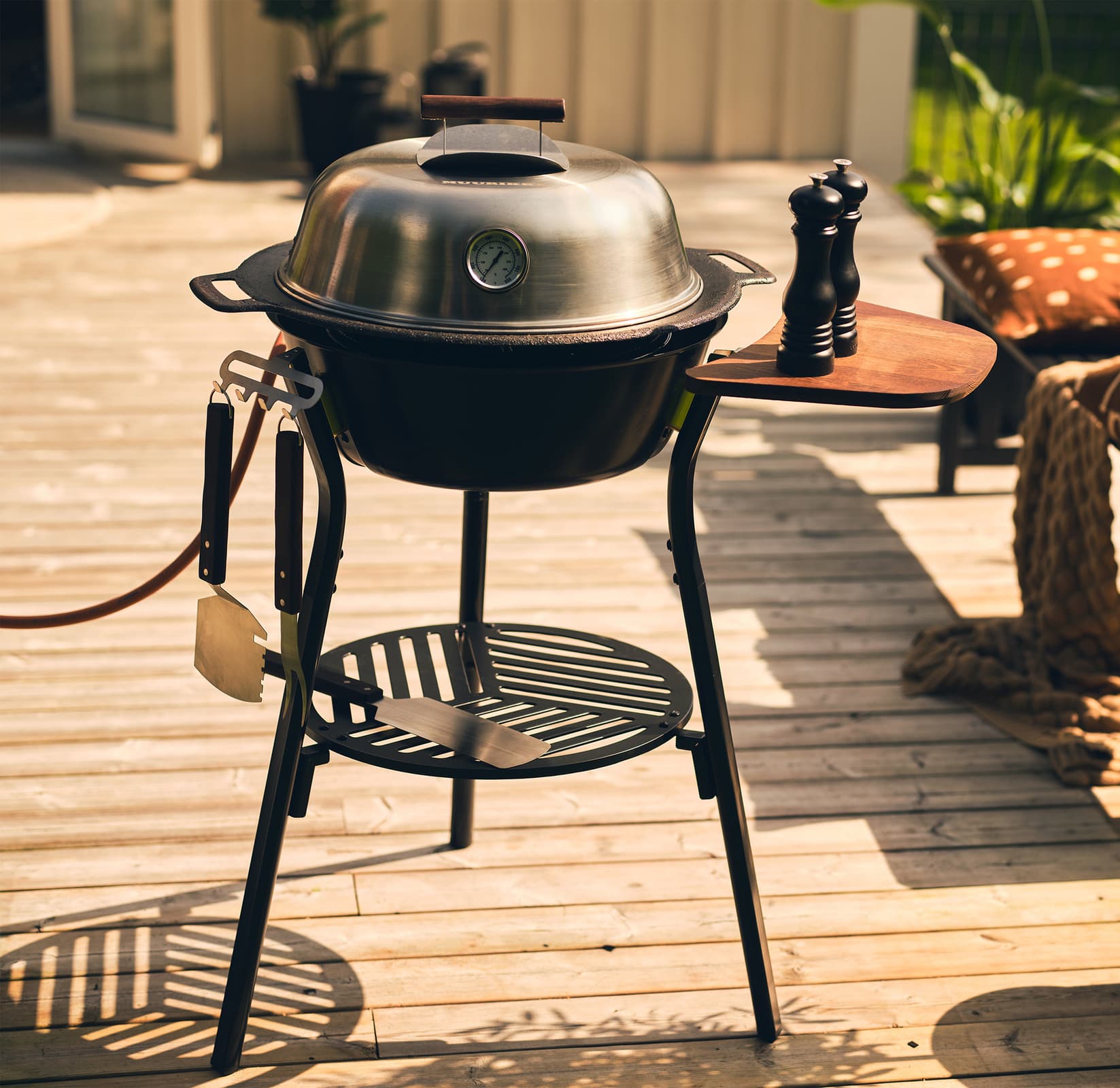 Muurikka Kaasu 58 LL, musta