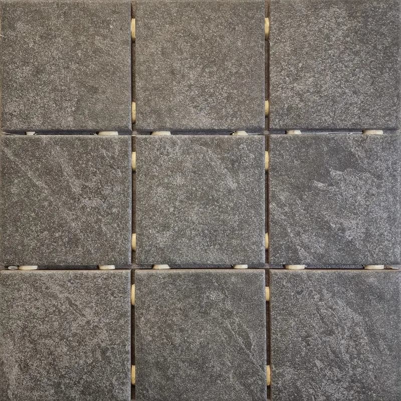 Stoa Dark Grey ANTISLIP 10x10 cm dot lattialaatta 2