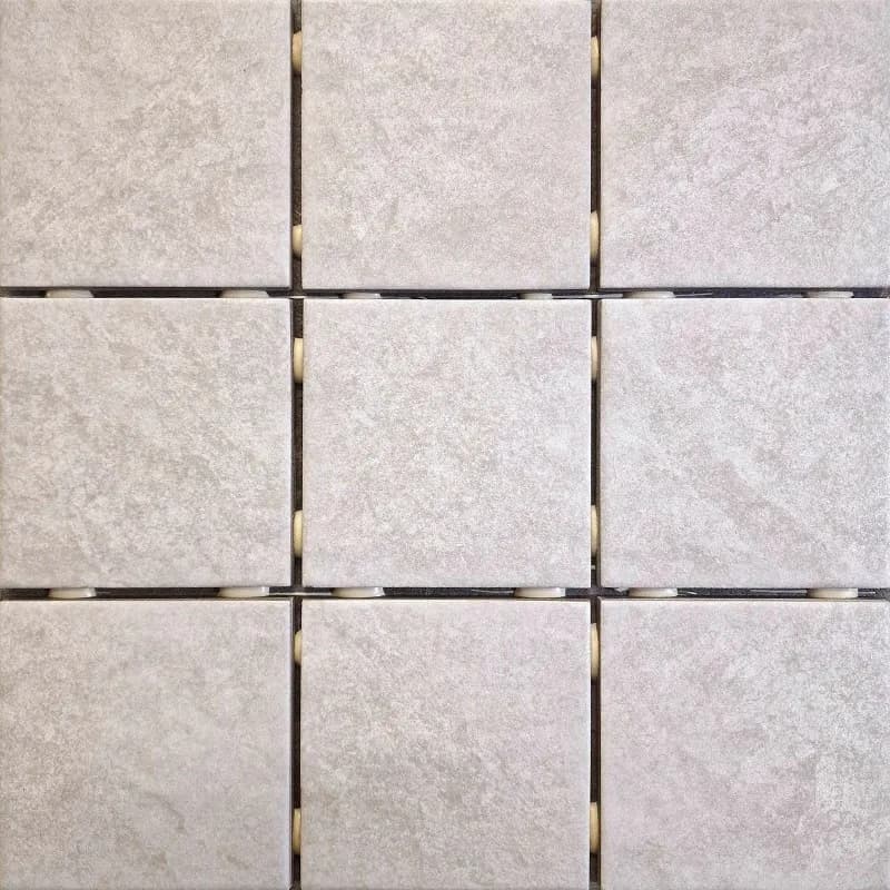 Stoa White ANTISLIP 10x10 cm dot lattialaatta 1