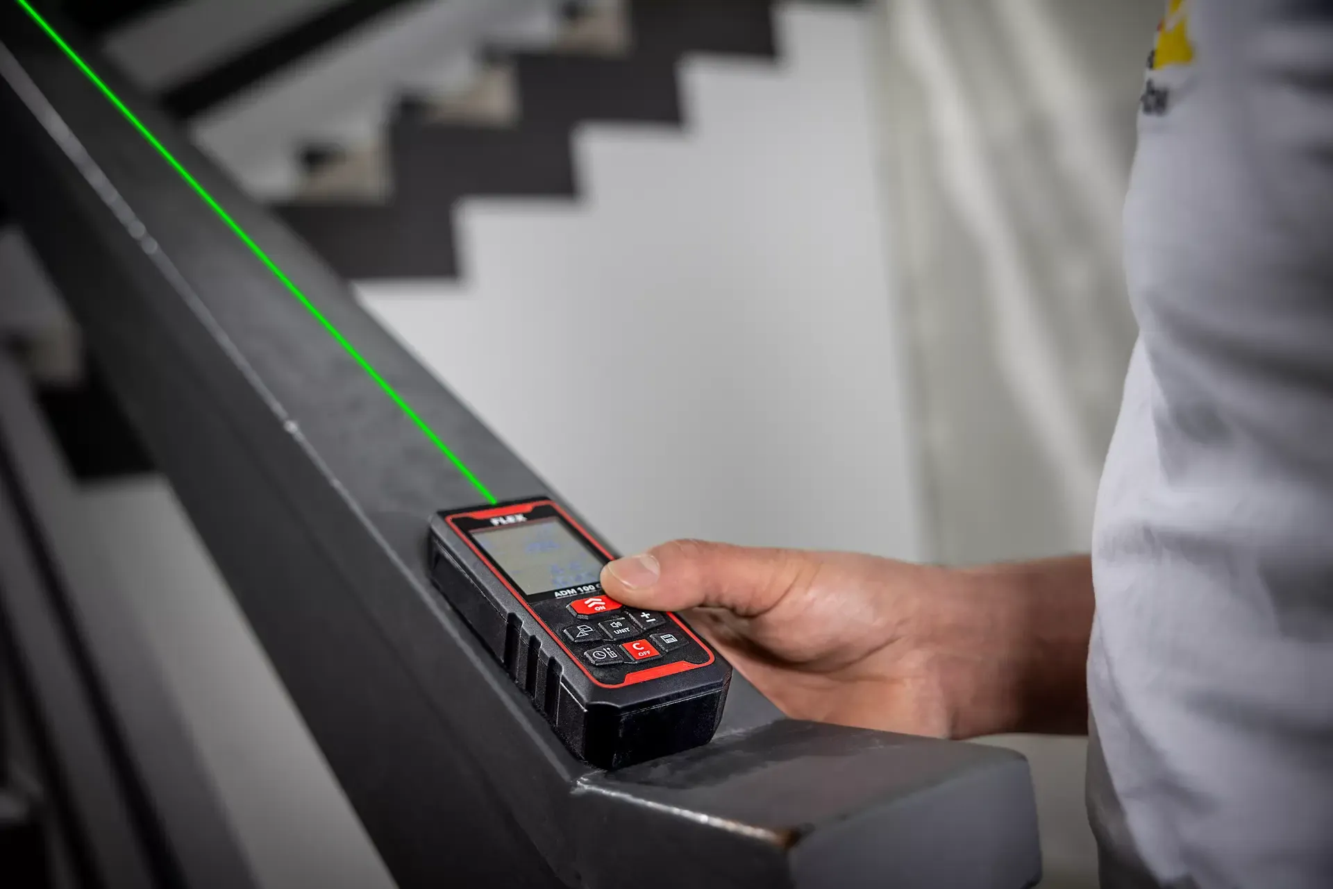 ADM 100 G etäisyysmittari vihreällä säteellä 3